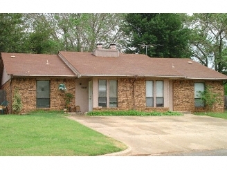 901-903 Acacia Cir in Noble, OK - Building Photo - Building Photo