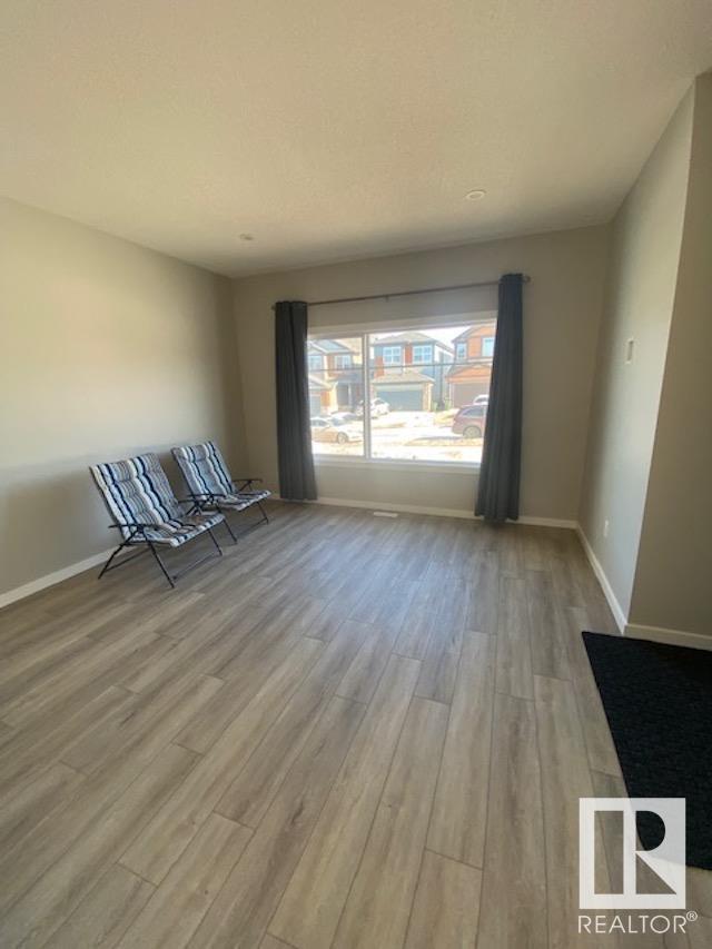 556-535 35 St SW in Edmonton, AB - Building Photo - Building Photo