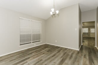 2412 Ensenada Ln in Fort Worth, TX - Building Photo - Building Photo