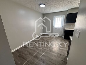 211 Peachtree Rd in Nicholasville, KY - Building Photo - Building Photo