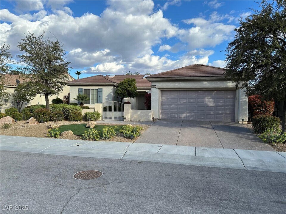 1896 Hovenweep St in Henderson, NV - Building Photo