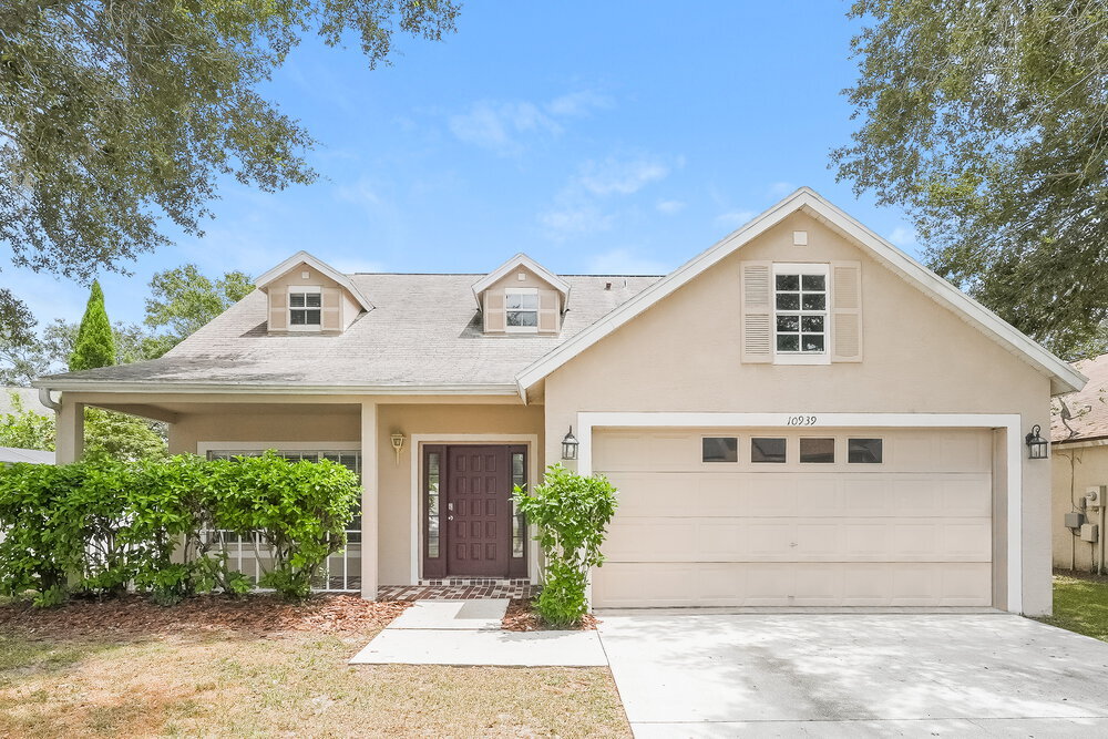 10939 Brucehaven Dr in Riverview, FL - Foto de edificio