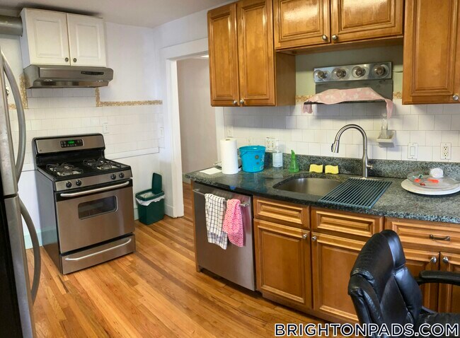 25 Colborne Rd