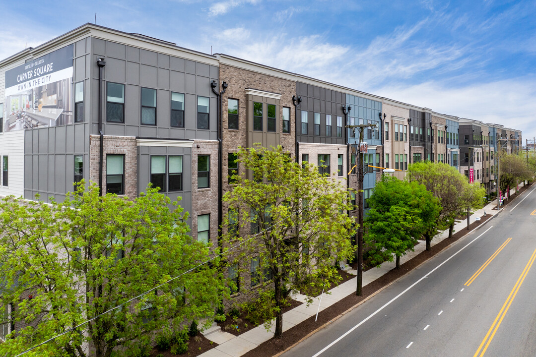 Carver Square in Richmond, VA - Building Photo