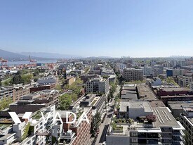 108 W Cordova St in Vancouver, BC - Building Photo
