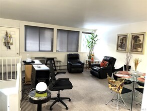 3 Wyndover Woods Ln in White Plains, NY - Building Photo - Building Photo