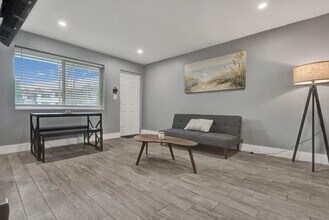 906 N Riverside Dr, Unit SI ID1503993P in Pompano Beach, FL - Building Photo - Building Photo