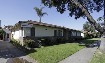 Fay Lane Apartments in Anaheim, CA - Building Photo