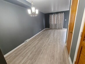797 Babbitt Rd in Euclid, OH - Building Photo - Building Photo