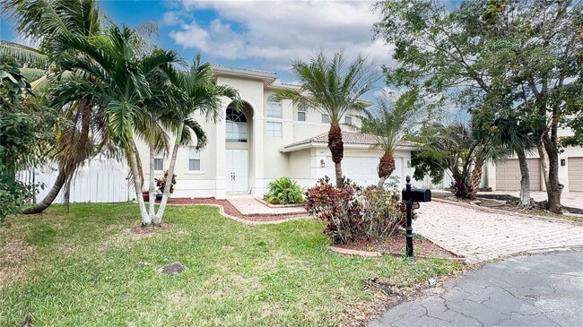 2398 SW 132nd Terrace in Miramar, FL - Foto de edificio - Building Photo