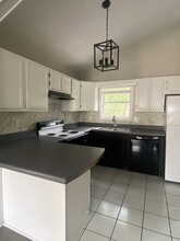 145 Viking Dr in Calhoun, GA - Building Photo - Building Photo