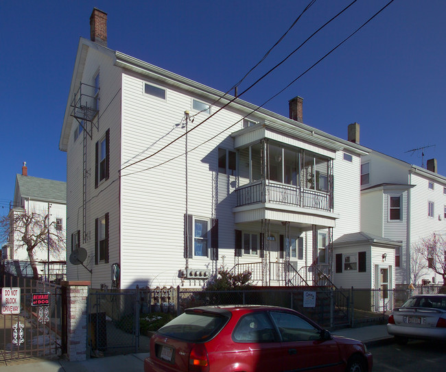 28 Platt St in Fall River, MA - Building Photo - Building Photo