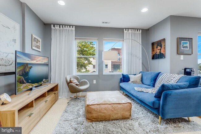 1220 Holbrook Terrace NE in Washington, DC - Building Photo - Building Photo
