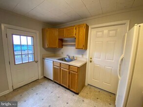 2063 Hill Rd in Perkiomenville, PA - Building Photo - Building Photo