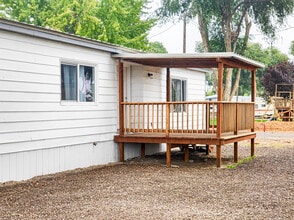 Pleasant Acres Mobile Park in Mountain Home, ID - Building Photo - Building Photo
