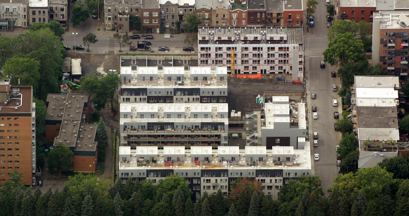 Les Loges in Montréal, QC - Building Photo