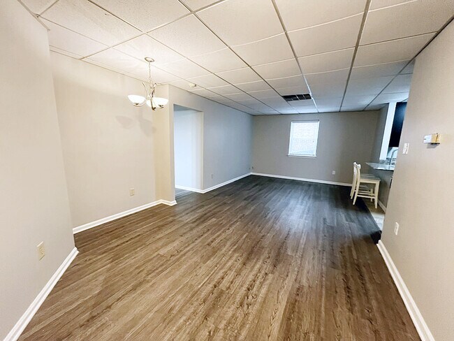The Piazza at Jenkintown in Jenkintown, PA - Building Photo - Building Photo