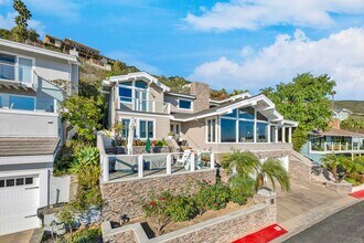 21 No Vista De La Luna in Laguna Beach, CA - Building Photo - Building Photo