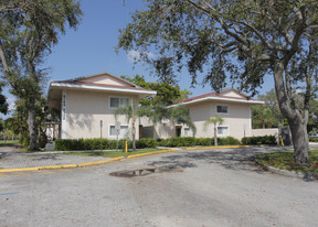 Palm Island Club Apartments