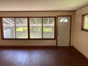 214 N Bowen St in Jackson, MI - Building Photo - Building Photo