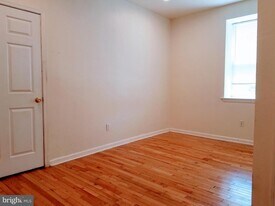 1951 S 4th St in Philadelphia, PA - Building Photo