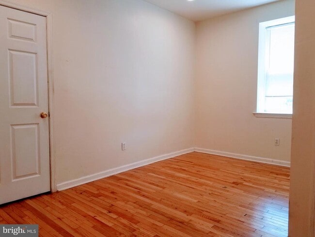 property at 1951 S 4th St