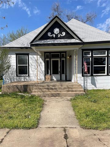 property at 819 W Owings St