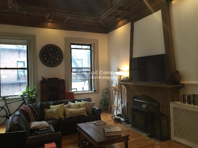 131 Newbury St, Unit #3R