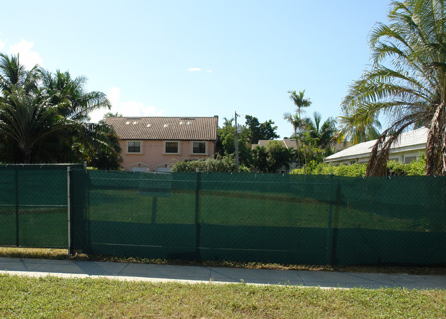 364 2nd Ave S in Naples, FL - Building Photo - Building Photo