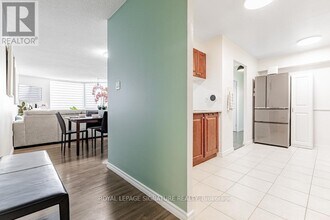 236 Albion Rd in Toronto, ON - Building Photo - Building Photo