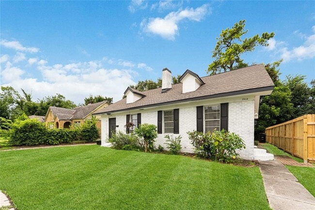 property at 2414 Isabella St