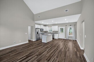 100 Kayton Ct in Pembroke, GA - Building Photo - Building Photo