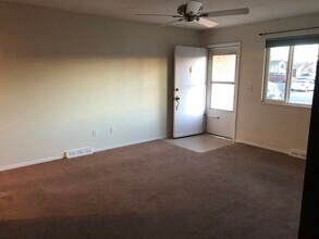 11255 W 46th Pl in Wheat Ridge, CO - Foto de edificio - Building Photo