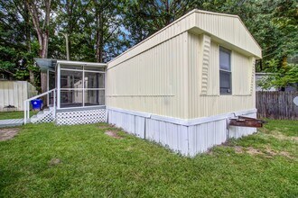 2619 Warm Ave in North Charleston, SC - Foto de edificio - Building Photo