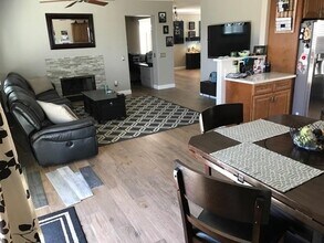 4374 Monte Vista Way in Oceanside, CA - Building Photo - Building Photo