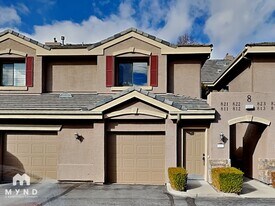 900 S Meadows Pkwy, Unit 822 in Reno, NV - Building Photo
