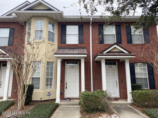 property at 1524 Fieldview Dr
