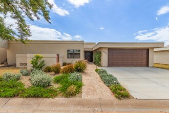 8175 E Del Cuarzo Dr in Scottsdale, AZ - Building Photo - Building Photo