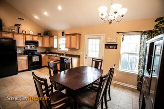 1914 Dupont St in Chattanooga, TN - Building Photo - Building Photo