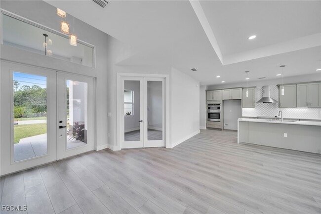 3315 Andalusia Blvd in Cape Coral, FL - Building Photo - Building Photo