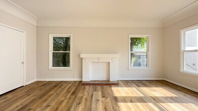 201 S Alexandria Ave in Los Angeles, CA - Building Photo - Building Photo