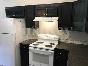 5351 Sylvania Ave in North Port, FL - Building Photo - Building Photo