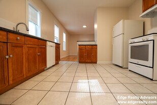 151 Murdock St, Unit 1 in Boston, MA - Building Photo