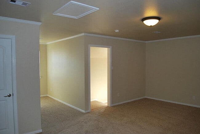 5629 Dolores St in Houston, TX - Building Photo - Building Photo