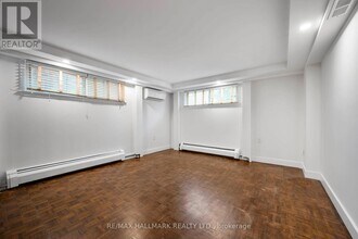 173 Quebec Ave in Toronto, ON - Building Photo - Building Photo