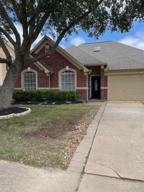 8219 Sonesta Point Ln in Houston, TX - Building Photo