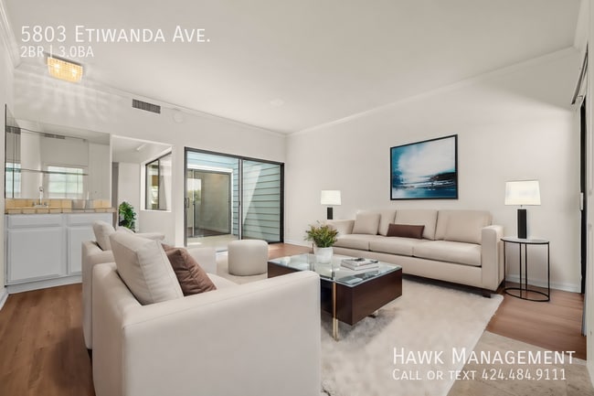 5803 Etiwanda Ave in Los Angeles, CA - Building Photo - Building Photo