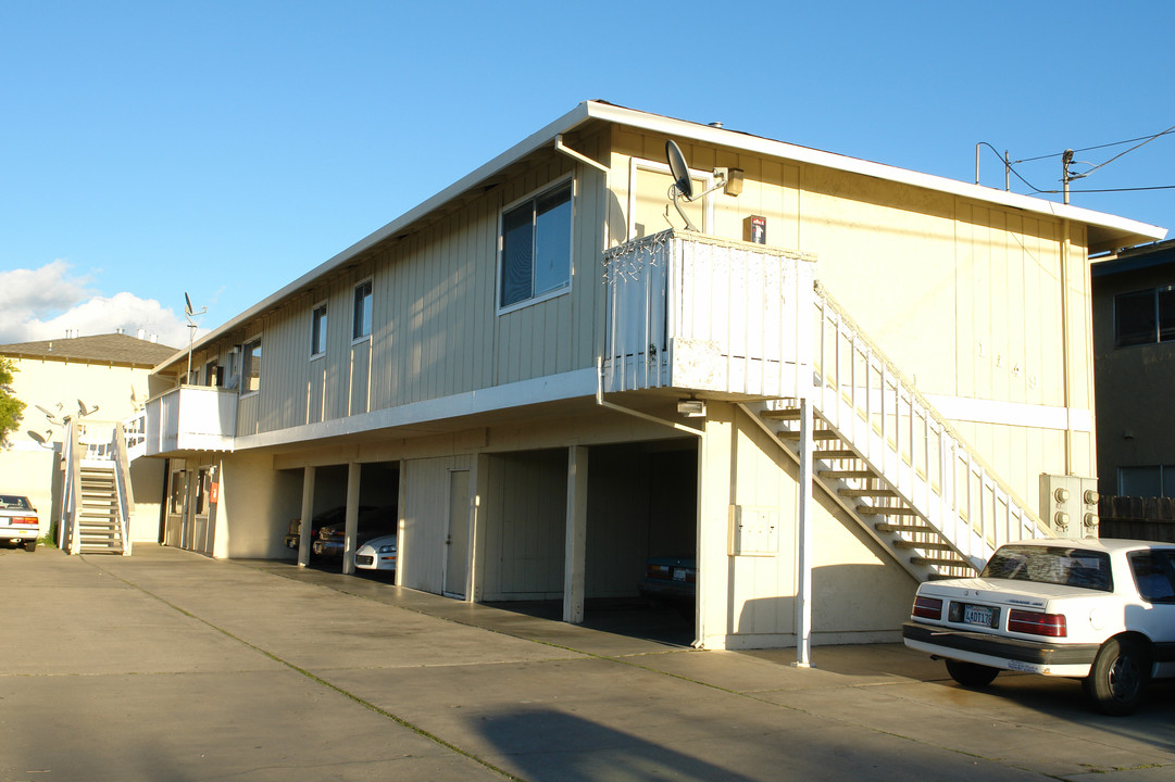 1149 E Laurel Dr in Salinas, CA - Foto de edificio