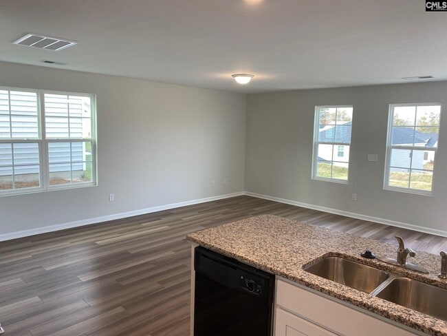 825 Wolfsburg Rd in Lexington, SC - Building Photo - Building Photo