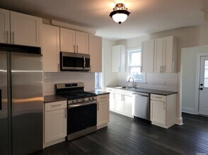10 Ohio Ave-Unit -a in Port Washington, NY - Foto de edificio - Building Photo